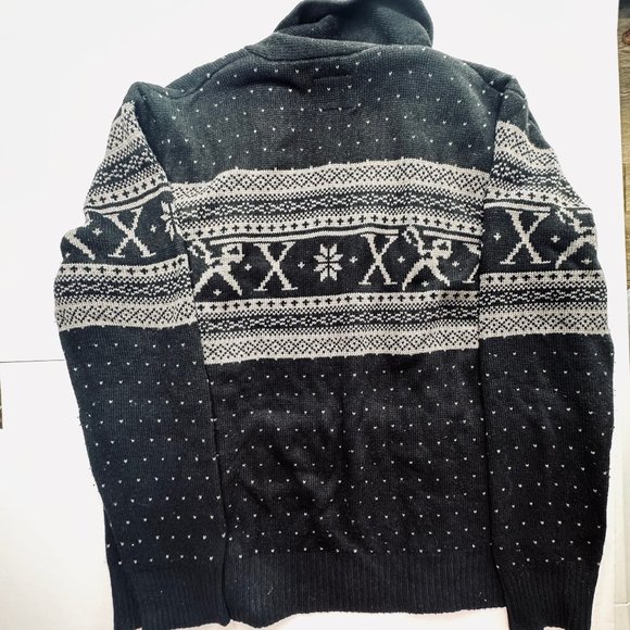 Mark Ecko men’s cardigan sweater. But in front. Size medium - Picture 5 of 6